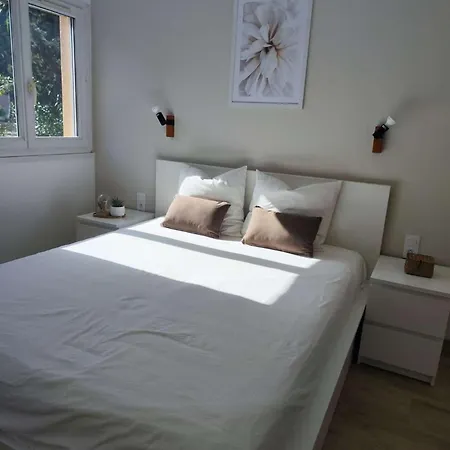 T3- Renove- Clim- Plages- Commerces * Le Lavandou